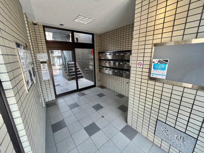 ア－バニティ桂の物件外観写真