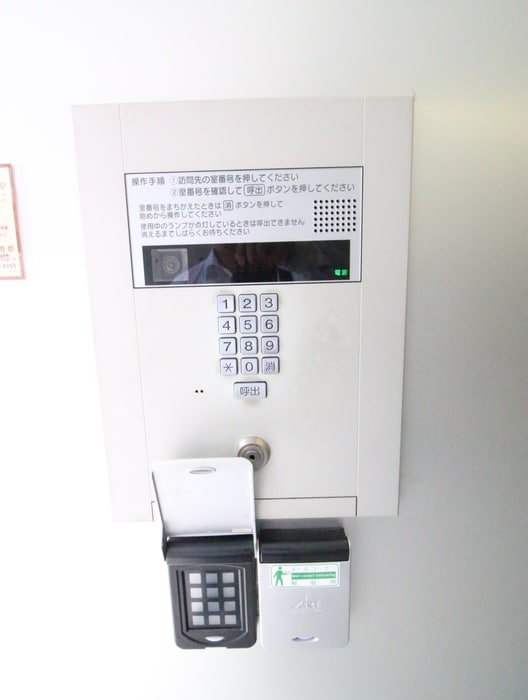 Primavera Nishi Shinsaibashiの物件外観写真