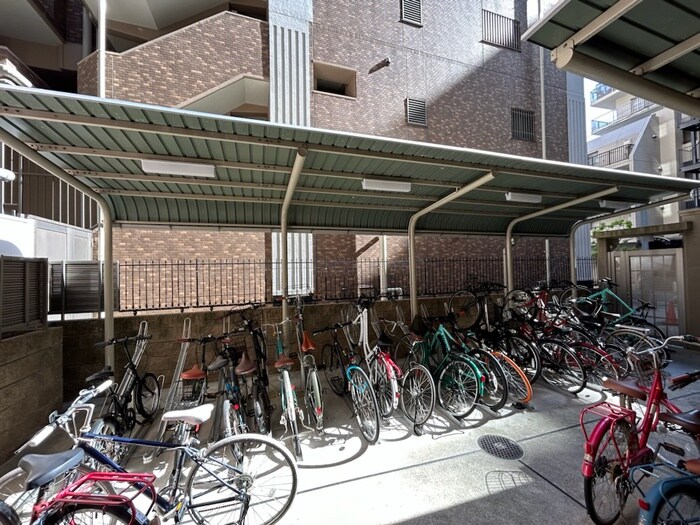 プリマクラッセの物件外観写真