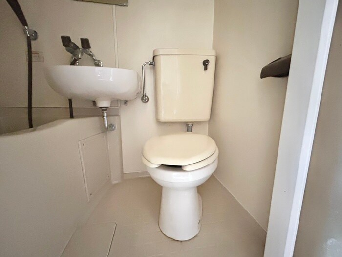 ローズガーデンの物件内観写真