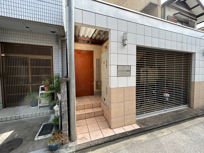 フラッティ大将軍の物件外観写真