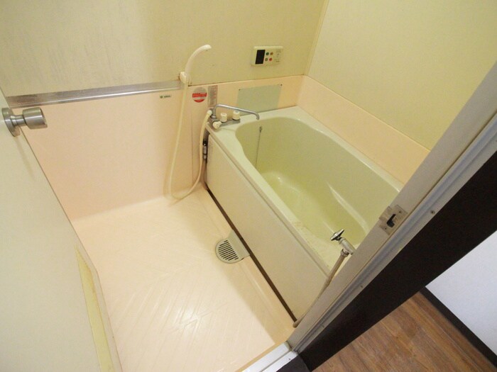 離宮ガーデンハイツの物件内観写真