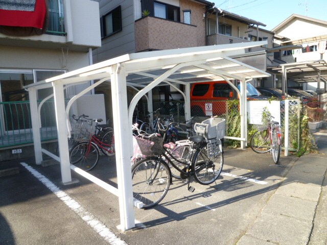 離宮ガーデンハイツの物件外観写真