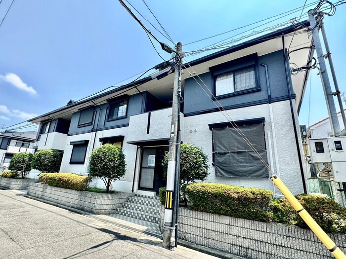 エバーグリーンハイツA棟の物件外観写真