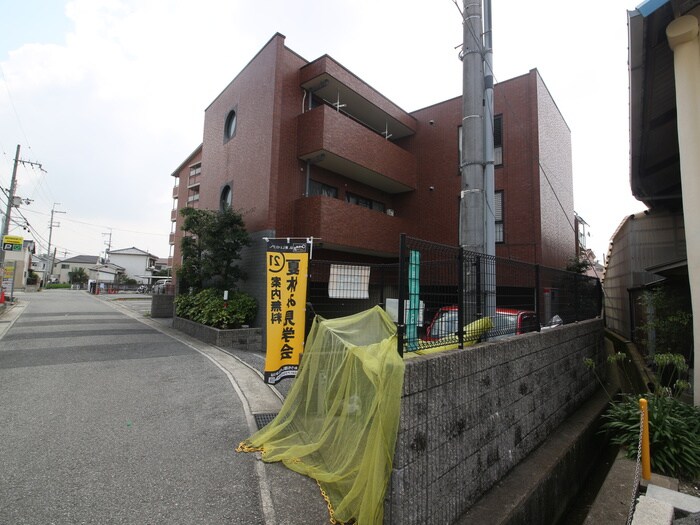 シェルプール参番館の物件外観写真