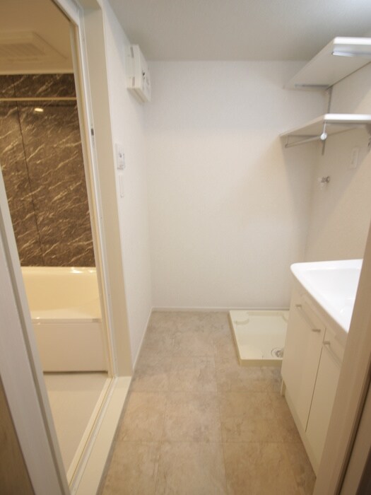 フラワータウン ジャスミンの物件内観写真