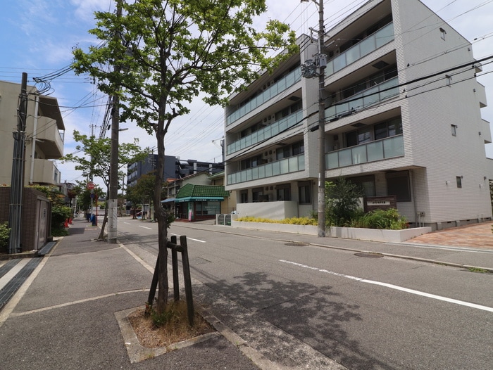 エスペラ－ルの物件外観写真