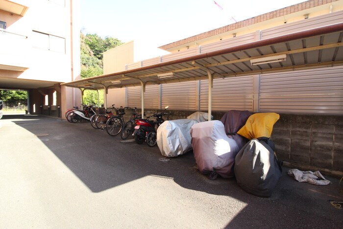 ノイシュロス御室南の物件外観写真