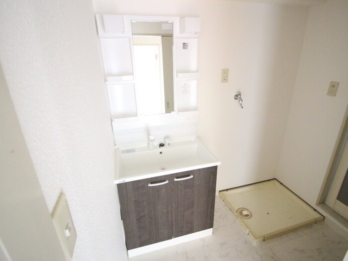 ノイシュロス御室南の物件内観写真