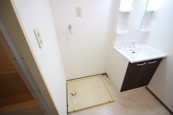 ノイシュロス御室南の物件内観写真