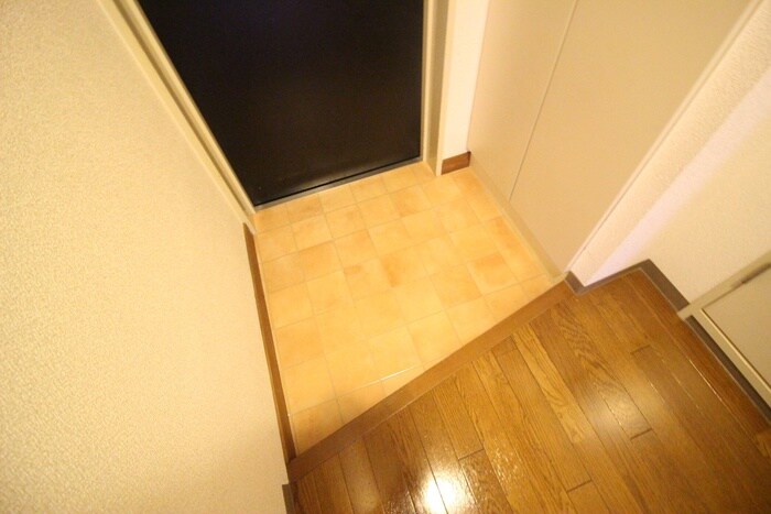 ノイシュロス御室南の物件内観写真