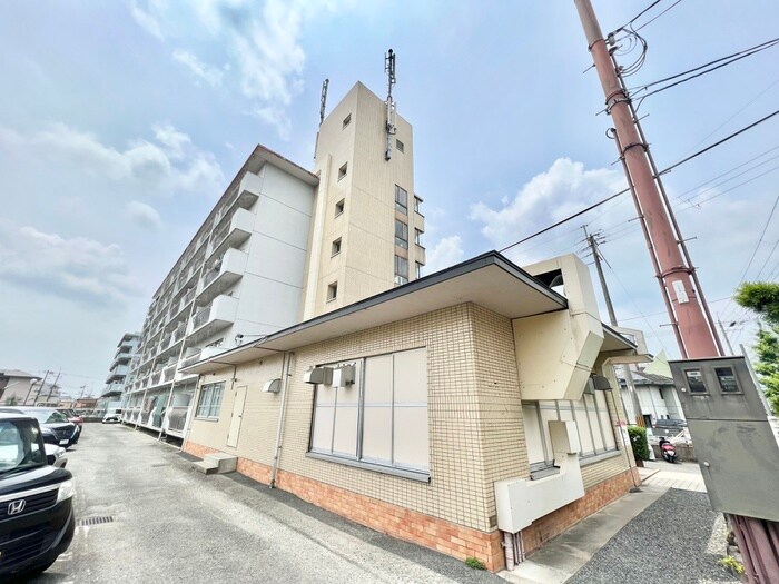 シャトーウメダの物件外観写真