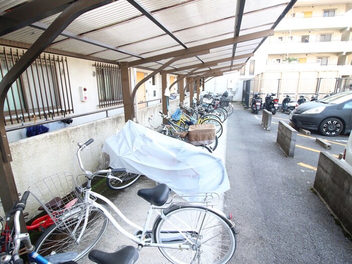 第２くめマンションの物件外観写真