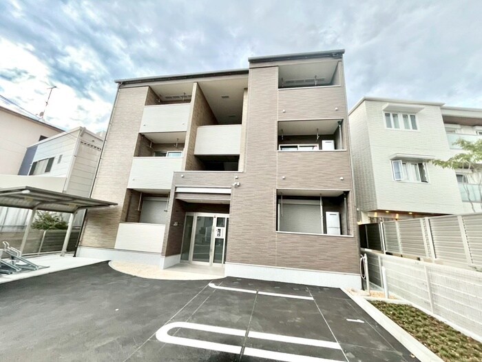 コネホ136の物件外観写真