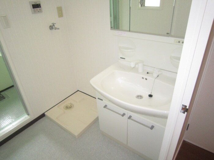 ドム－ルアヤメの物件内観写真