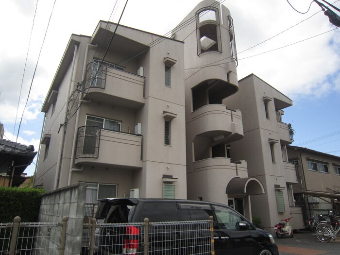 ドム－ルアヤメの物件外観写真