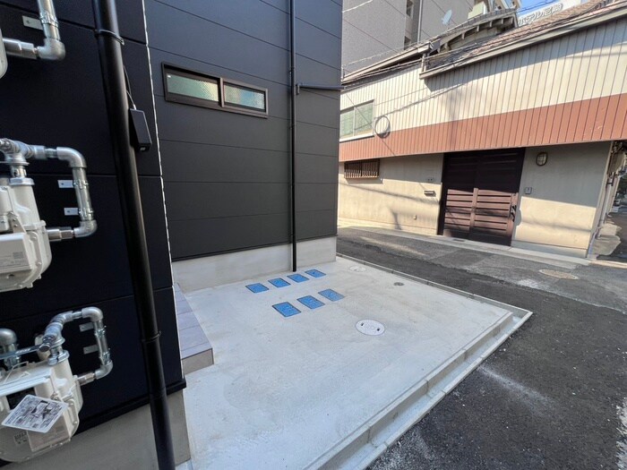 CASA出屋敷駅前の物件外観写真