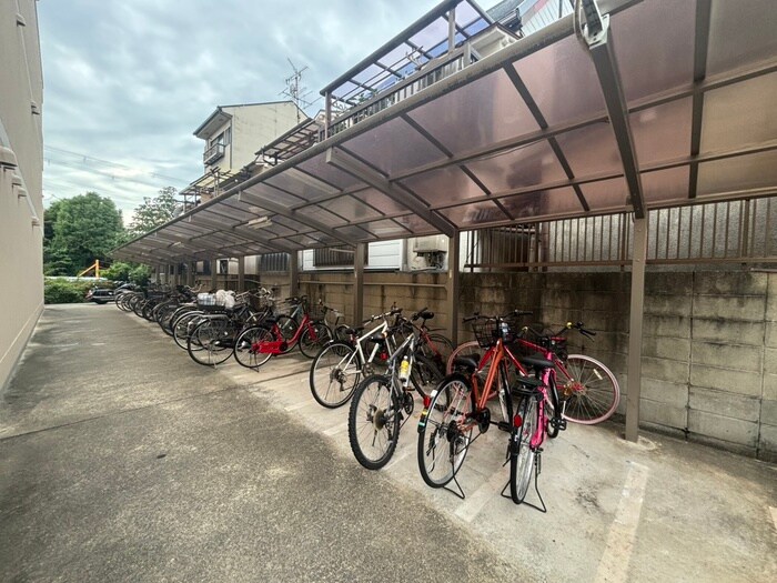 メイプルリーフ嵯峨野の物件外観写真