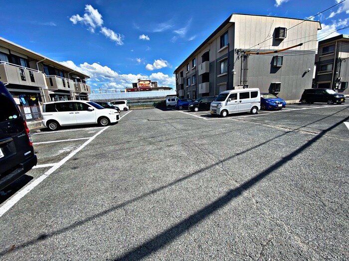 コスモ二色浜Ⅰの物件外観写真