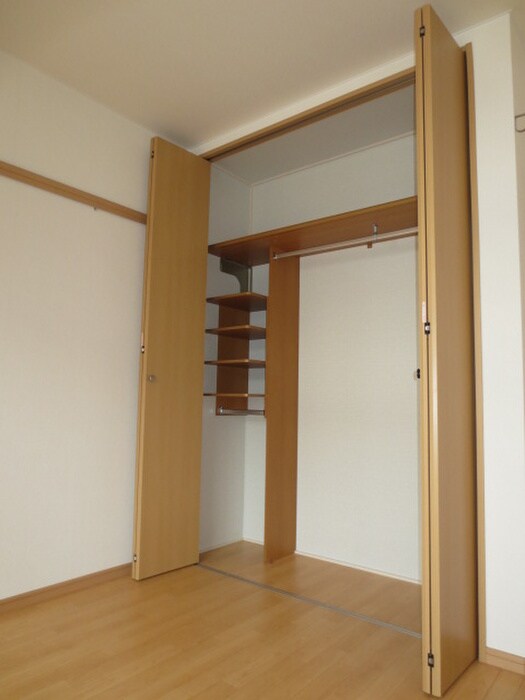 プレミール壱番館の物件内観写真