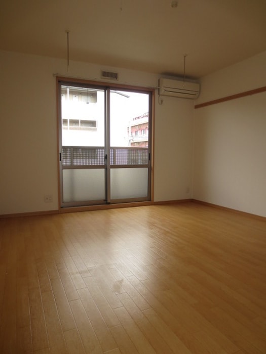 プレミール壱番館の物件内観写真