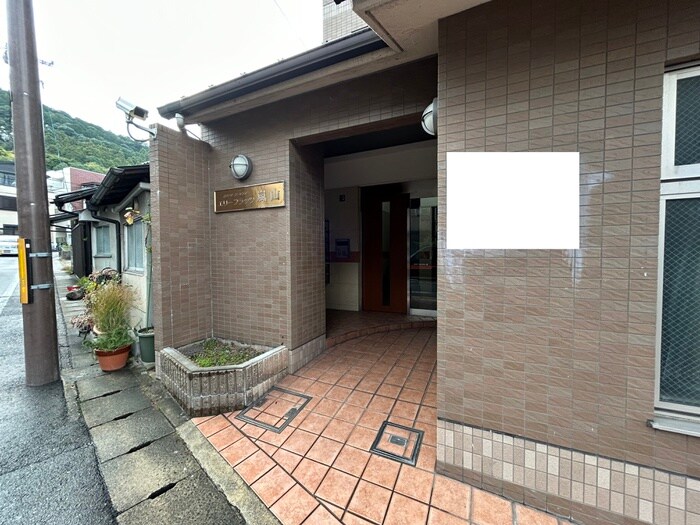 エリーフラッツ嵐山の物件外観写真