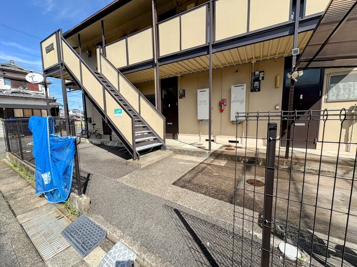 コーポ東代の物件外観写真