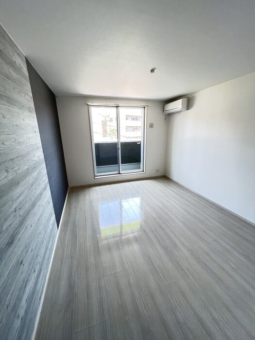 モダンアパートメント枚方岡山手の物件内観写真