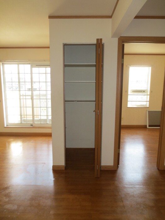 マーベラスコートの物件内観写真