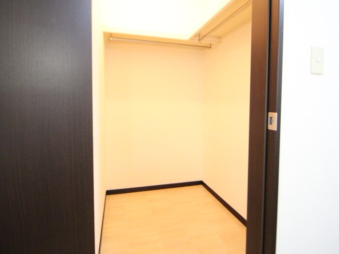 シャルムコートの物件内観写真