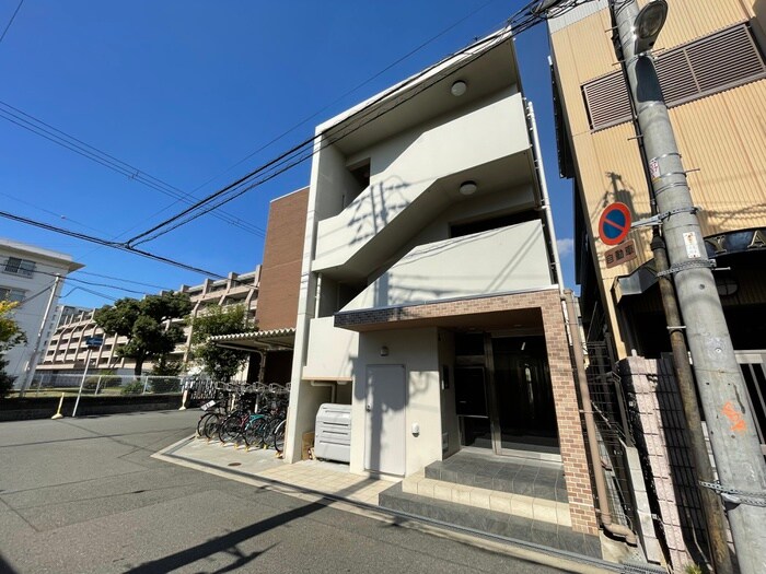 アメニティ西田辺の物件外観写真