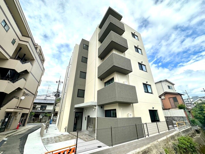 ARCA山科の物件外観写真