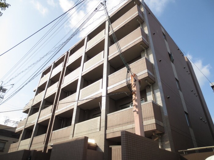 ヴァンイ－ストの物件外観写真