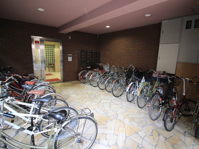 ア　ヴォ－トルサンテの物件外観写真