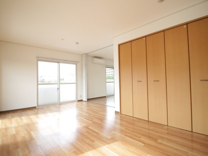 ホワイトヒルの物件内観写真