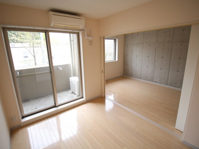 マーヴェラス箕面の物件内観写真