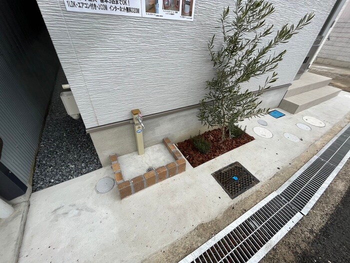 メゾンドゥシャトン枚岡の物件外観写真