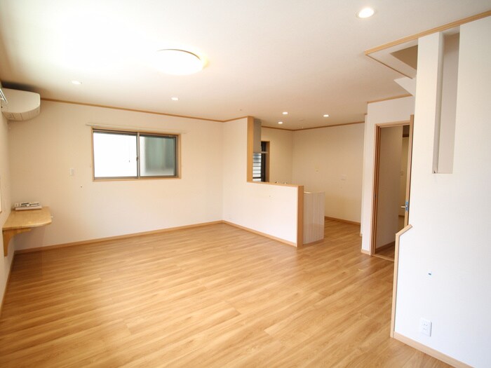 上野東２丁目戸建の物件内観写真