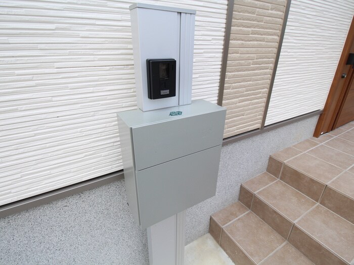 上野東２丁目戸建の物件外観写真