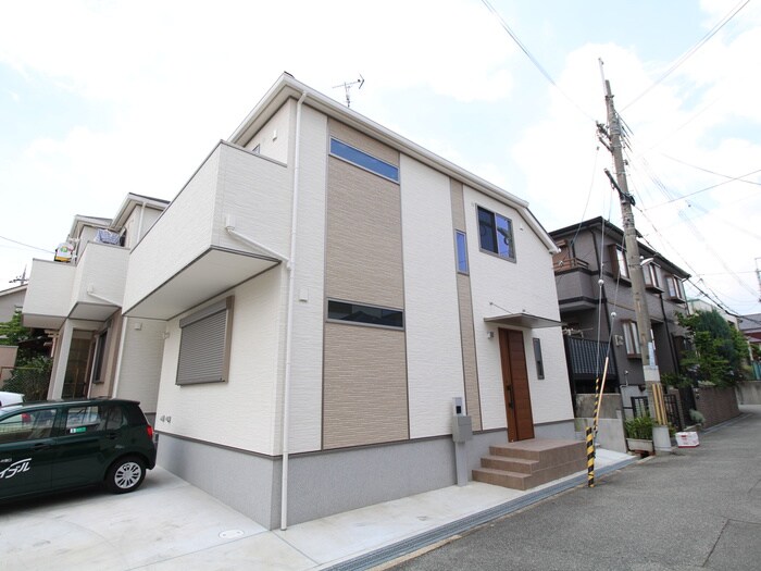 上野東２丁目戸建の物件外観写真