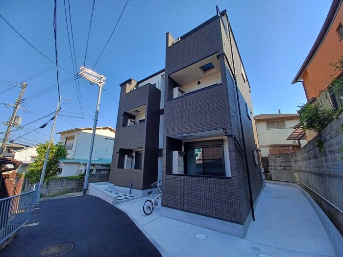 カーサ蓮宮通の物件外観写真