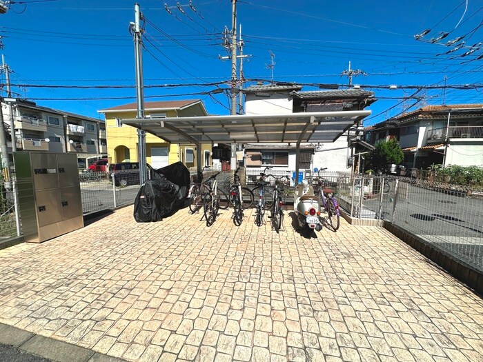 アム－ルＢ棟の物件外観写真