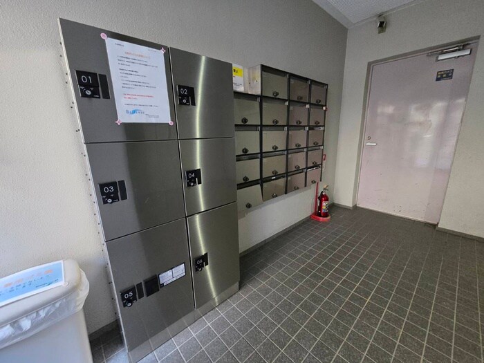 ビエント深草の物件外観写真