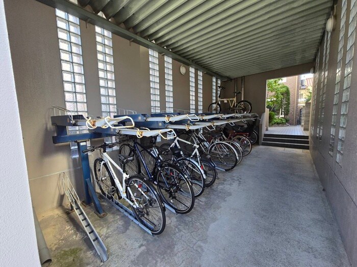 ビエント深草の物件外観写真