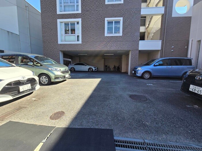 ビエント深草の物件外観写真