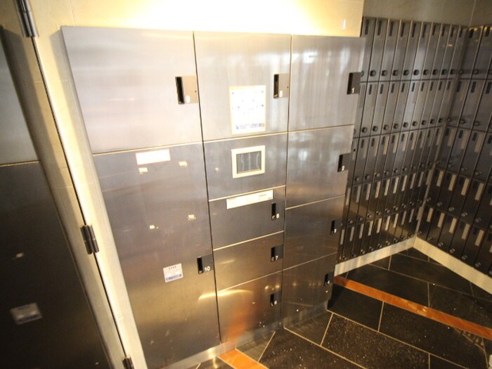 ＳＥＲＥＮiＴＥ上町台（南館）の物件外観写真