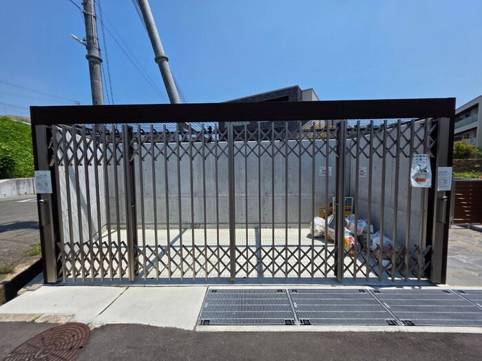 エクセレントガーデンヒルズB棟の物件外観写真