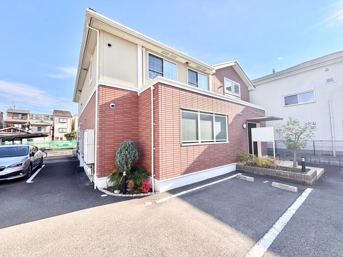 シャルマン　フルールの物件外観写真