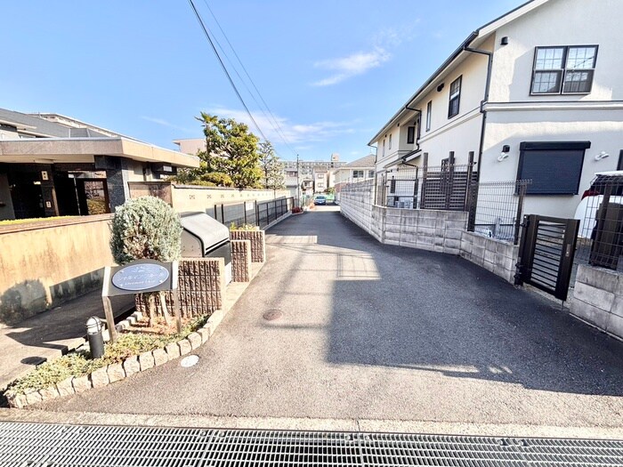 シャルマン　フルールの物件外観写真