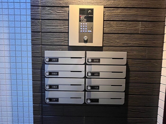 R-smart椥辻の物件外観写真